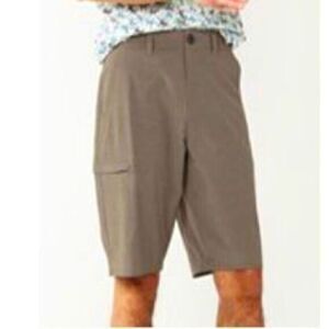 Men’s 10 inch inseam Tech Cargo Shorts - NWT - Size 28